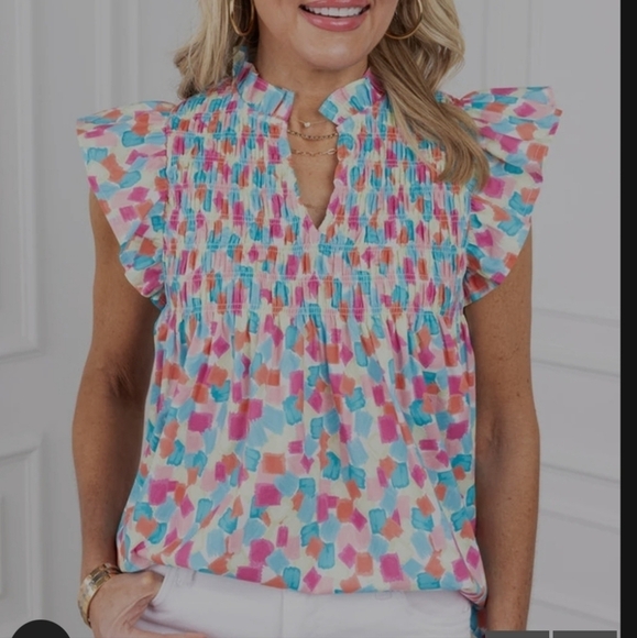 Sky Blue Shirred Yoke Ruffled Abstract Printed Blouse. Stretchy. Size M - Picture 3 of 9